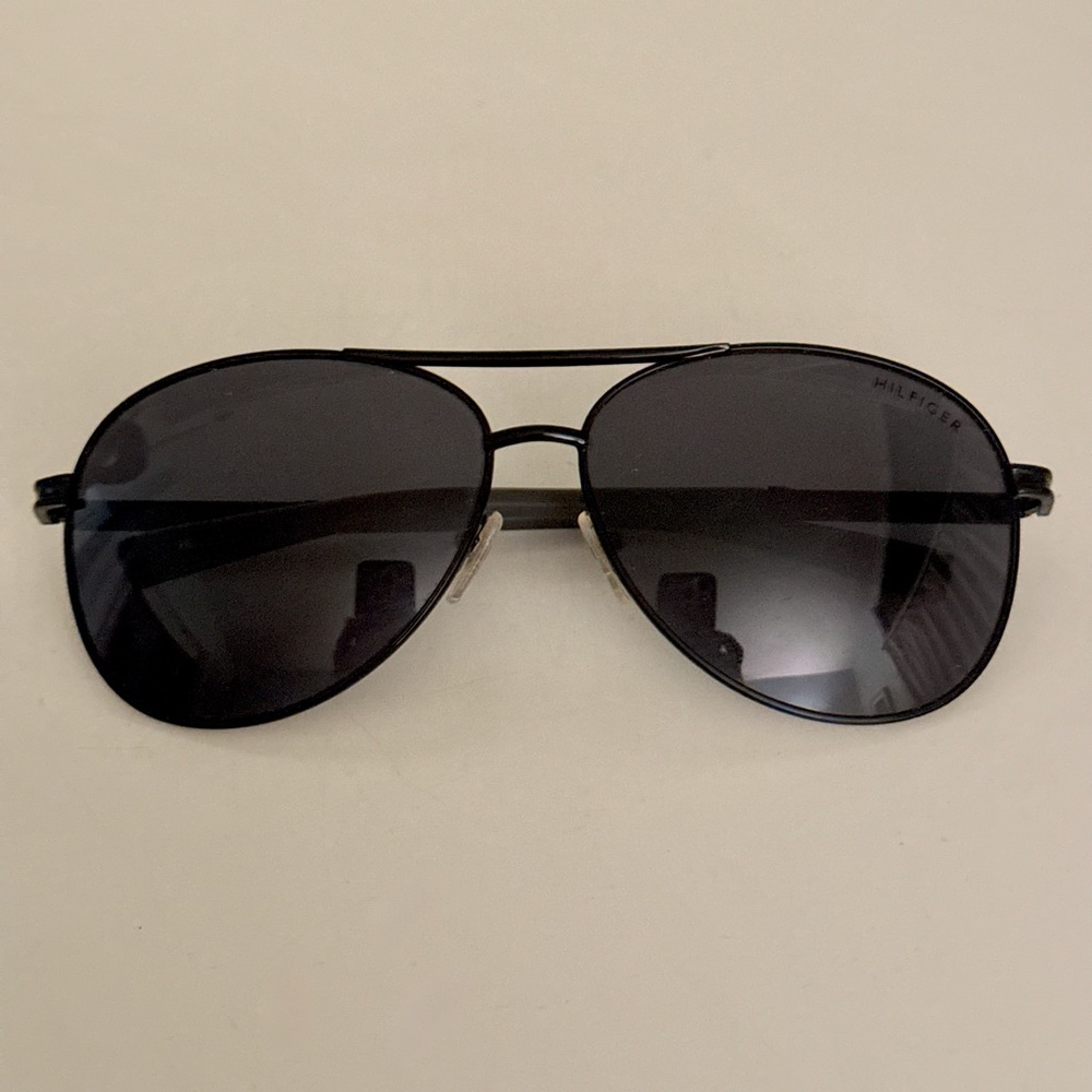 Tommy Hilfiger black aviator sunglasses sunnies womens unisex glasses